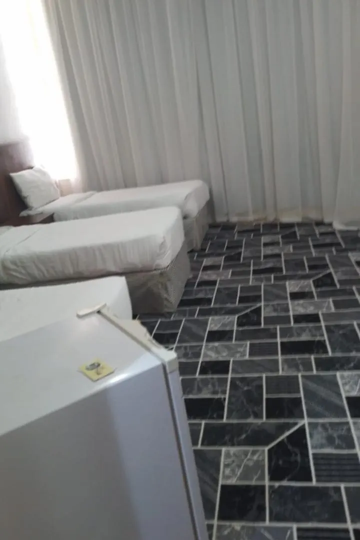Aziziyah Bedspaces Only 2000 - 2500 Sar For Complete Period !! La Mecque Appartement
