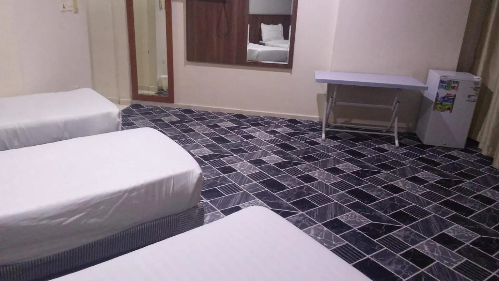 Aziziyah Bedspaces Only 2000 - 2500 Sar For Complete Period !! La Mecque Arabie saoudite